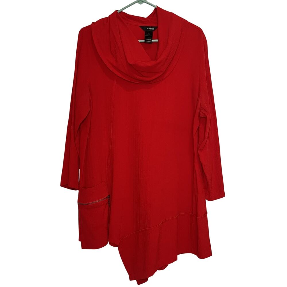 Ali Miles Tunic Top Size L Red Roll Up 3/4 Sleeve Cowl Neck Asymmetric Textured